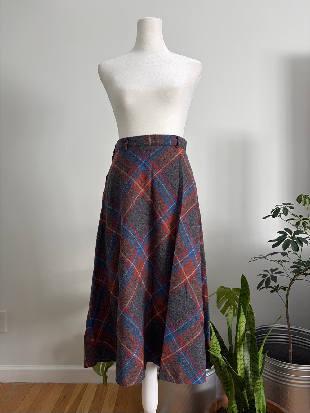 Vintage Hand Made Plaid/Tartan/Checkered Skirt